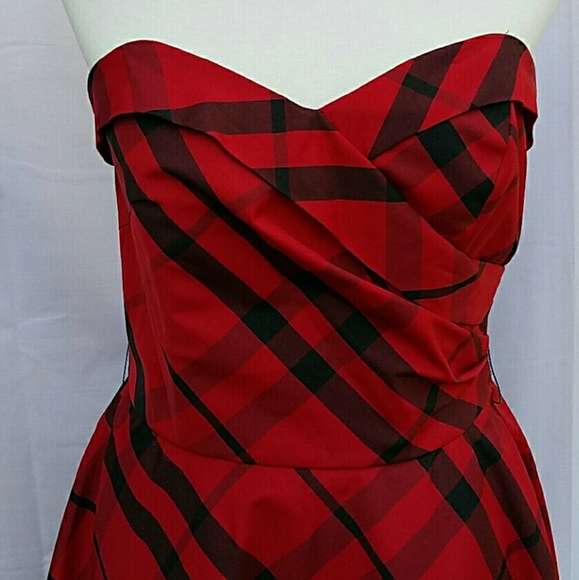 Retro Vibe Strapless Dress - Picture 2 of 4