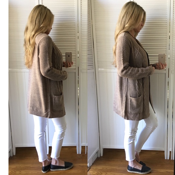 Soldโข Decorative Chunky Cardi - Picture 3 of 4
