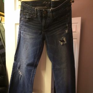 Super cute American eagle jeans