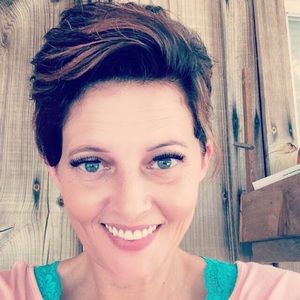 Meet your Posher, Alana