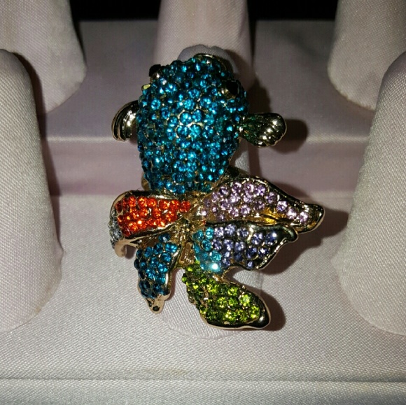 Costume rings