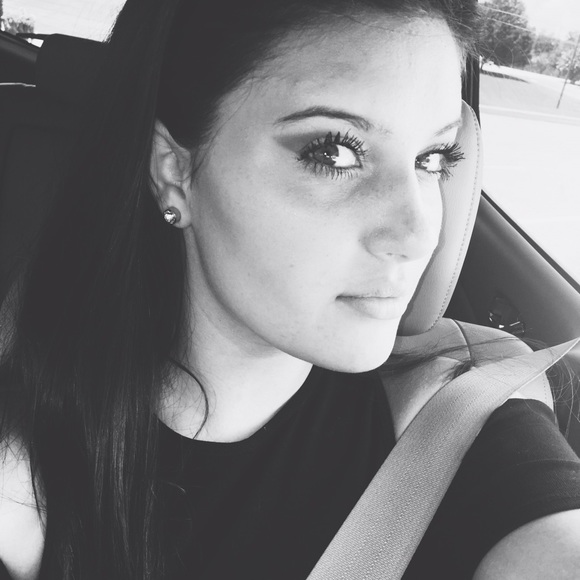 Meet your Posher, Savannah - Picture 1 of 1