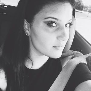 Meet your Posher, Savannah