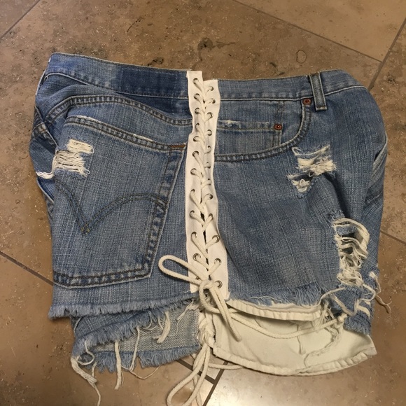 LF destroyed Levi's shorts - Picture 3 of 4