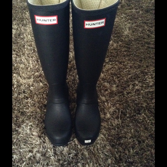 Adjustable tall Hunter boots