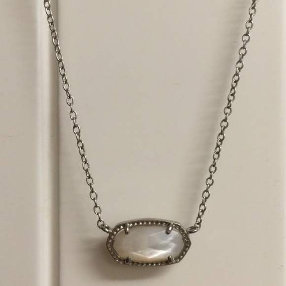 Kendra Scott Elisa Pendant