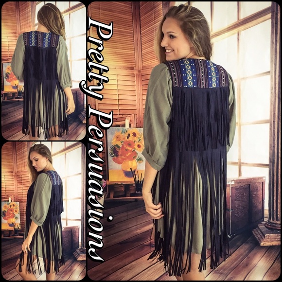 ❤️ SEE NEW LISTING ❤️ Black Faux Suede Fringe & Embroidered Boho Vest - Picture 3 of 4