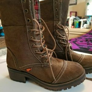 Rocket Dog boots