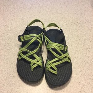 Green double strapped size 7 Chacos