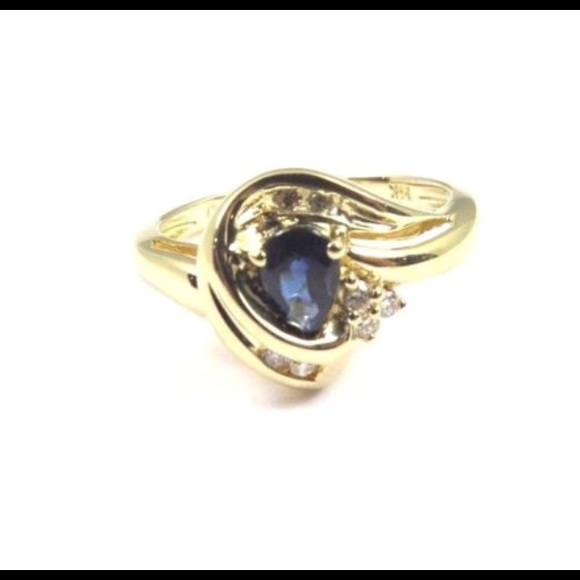 14k Yellow Gold Women's Diamond Pear Shape Ring