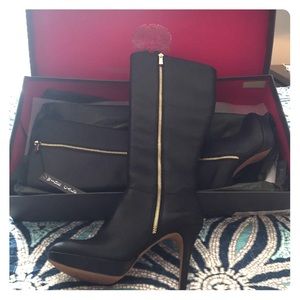 BRAND NEW Leather Knee High Vince Camuto Boots