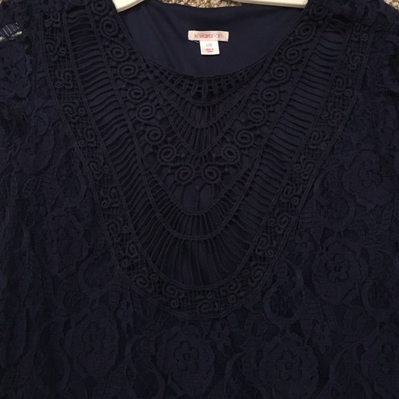 Cocktail Lace dress - Picture 2 of 2