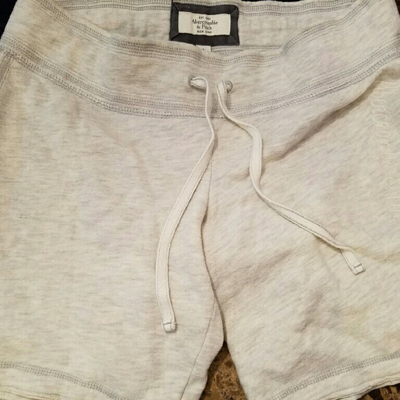 Abercrombie shorts - Picture 3 of 3