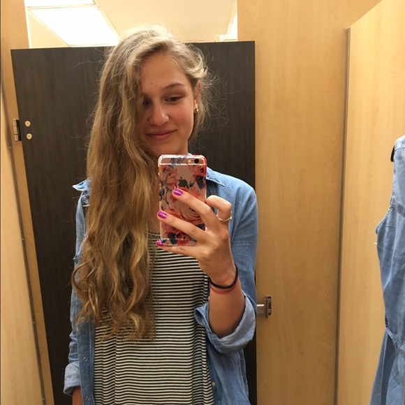 Meet your Posher, Paige - Picture 1 of 1