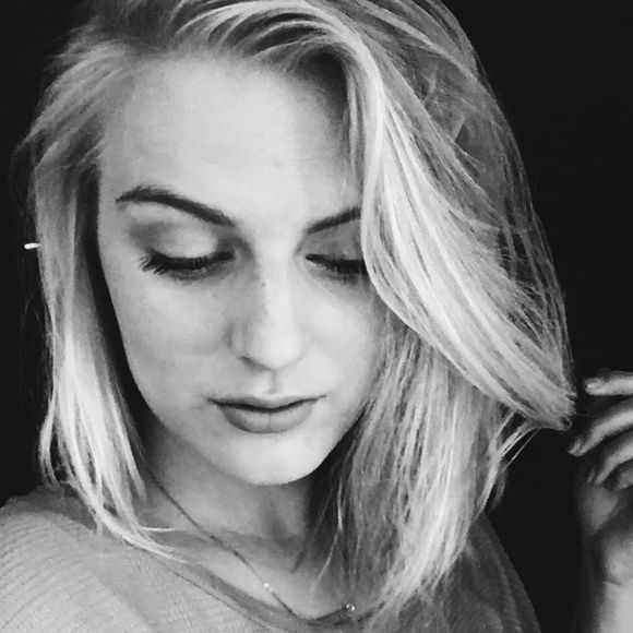 Meet your Posher, Lynnae - Picture 1 of 1