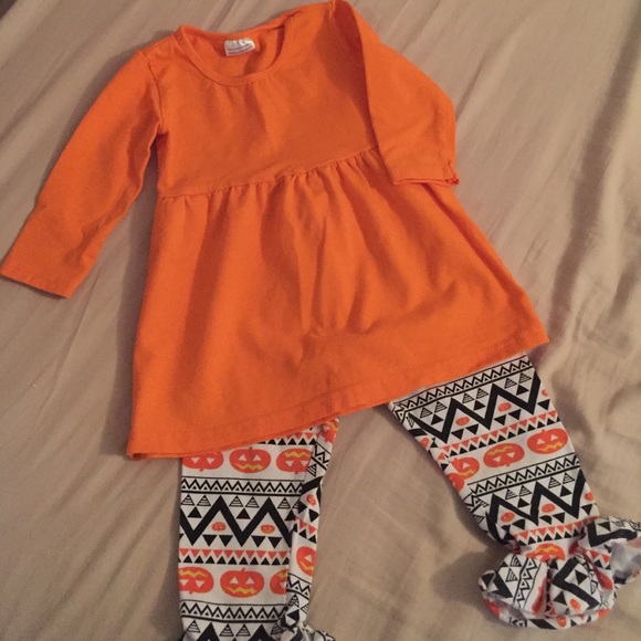 Halloween Outfit! With  infinity scarf!!