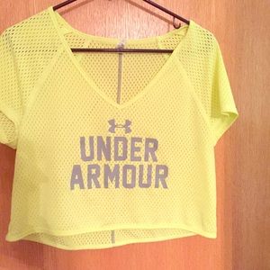 UA workout top