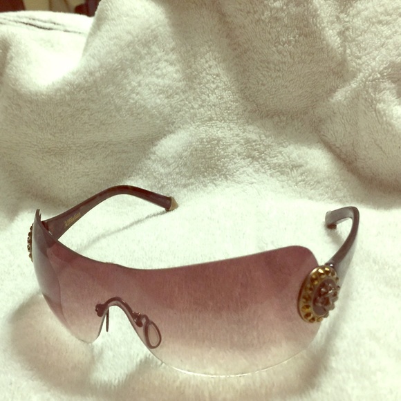 Affliction sunglasses... - Picture 1 of 4