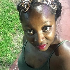 Meet your Posher, Ciara