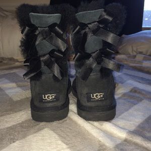 Bailey bow uggs