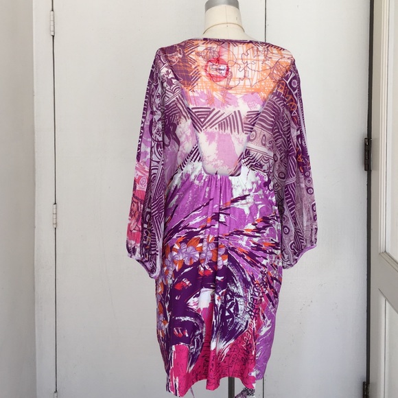 Cover/up - Picture 2 of 3