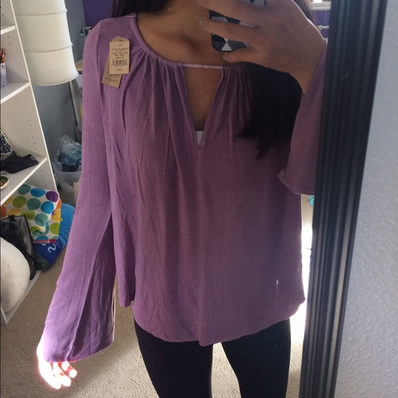 Dusty Purple Bell Sleeve Peasant Top AEO NWT - Picture 4 of 4