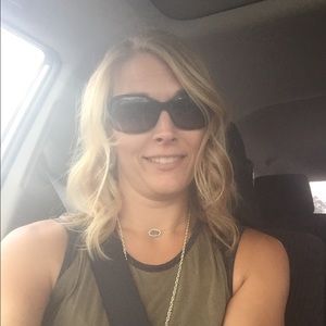 Meet your Posher, Kacy