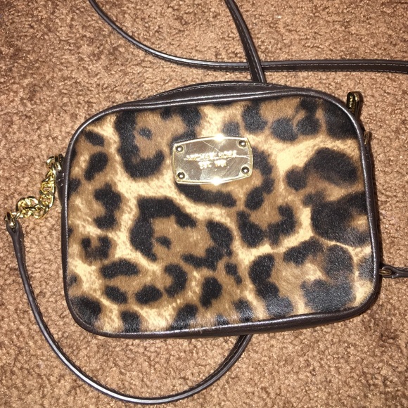 MK cross body