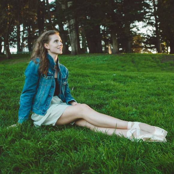 Meet your Posher, Isabella - Picture 1 of 1