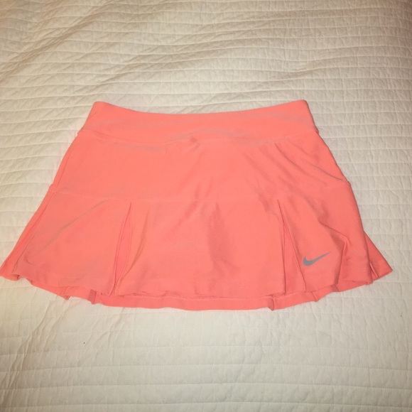 Nike tennis skirt - Picture 1 of 3