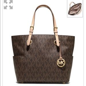 Michael Kors Jet Set Signature Handbag