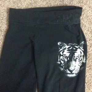 Victoria's Secret pink yogas