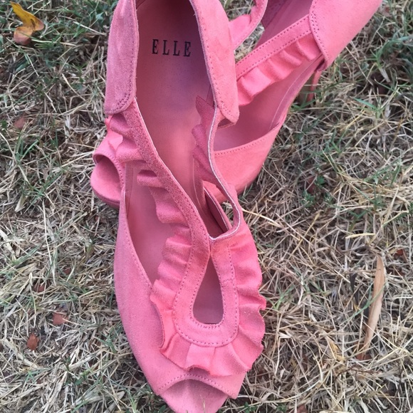 Heele - Picture 2 of 2