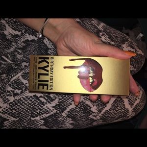 Kylie lip kit Bday edition: Leo
