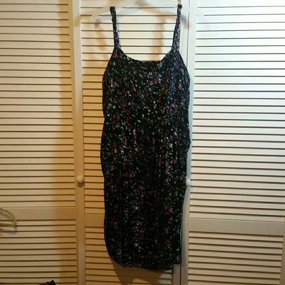 TORRID size 3 sundress with pockets.