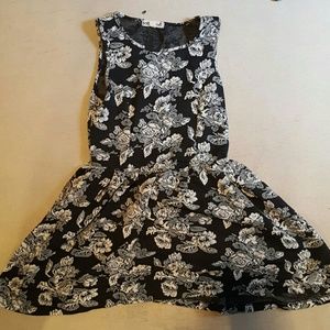 Cute Black and white floral dress