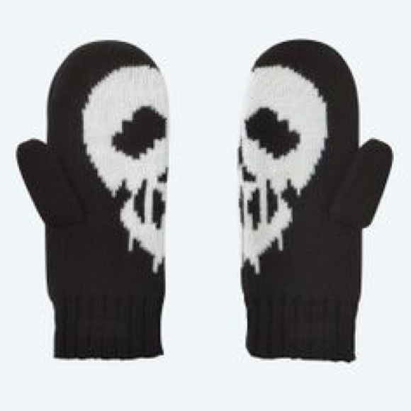 Heart Hands Mittens