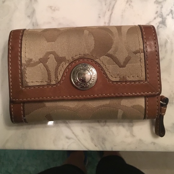 Small size coach wallet