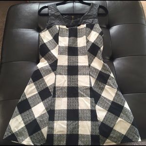 Black and white dress with peep hole