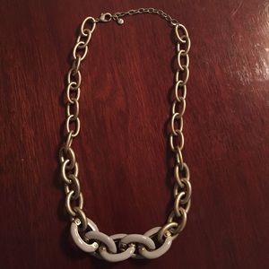 Loft matte gold chain with lavender details