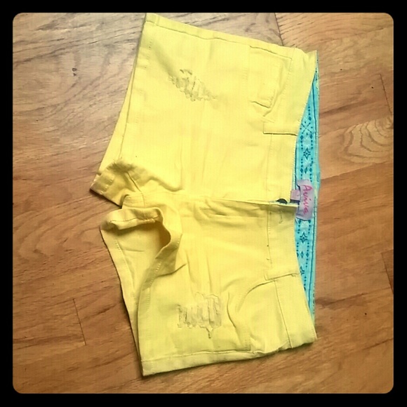 Jean shorts. They are a size 9!!!