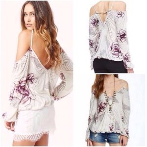NWOT FREE PEOPLE ADELIA COLD SHOULDER TOP