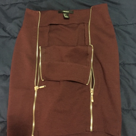 skirt - Picture 4 of 4