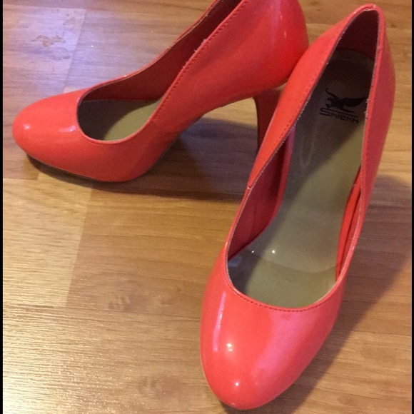 Brand new size 8