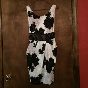 Party Dress with tie in back. NWOT Sz 9