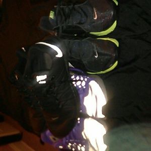 3pairs of Nike's