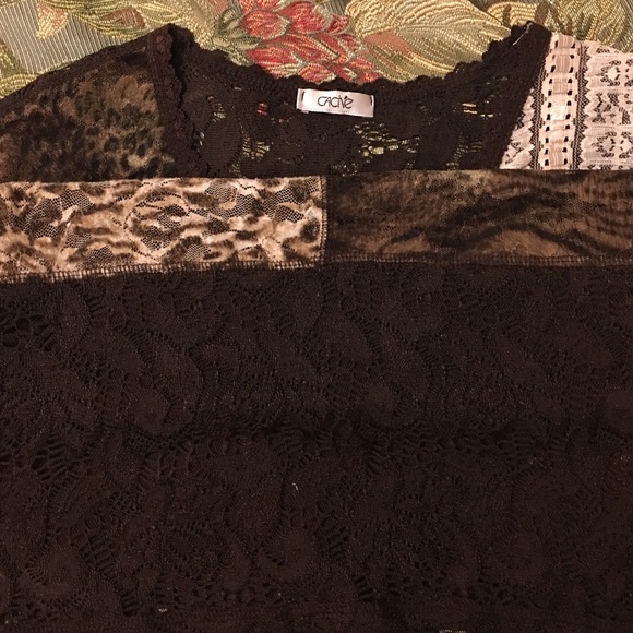 Cache lace tank top. - Picture 4 of 4