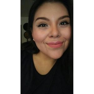 Meet your Posher, Briana