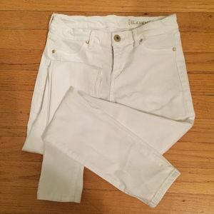 BLANK NYC White Spray On Jeans Size 26