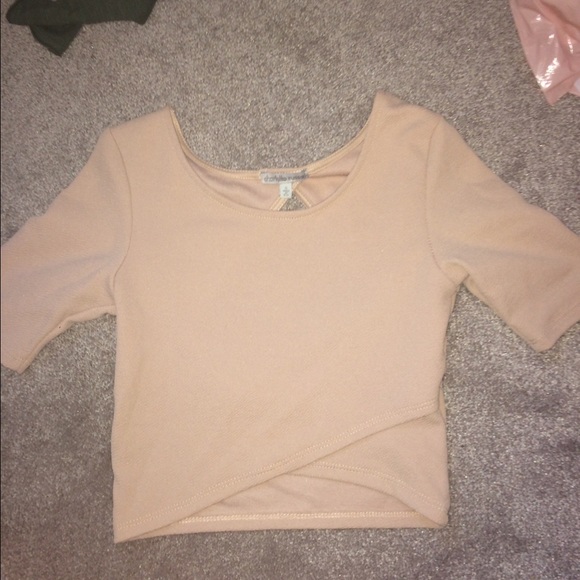 Crop top - Picture 1 of 3